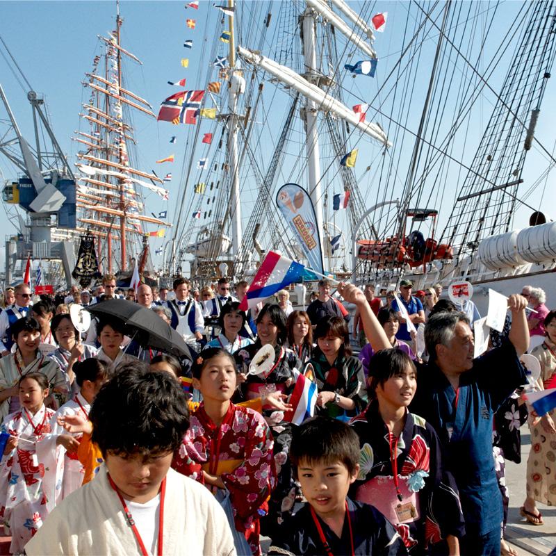 Internationaal publiek en crew vanuit alle windstreken