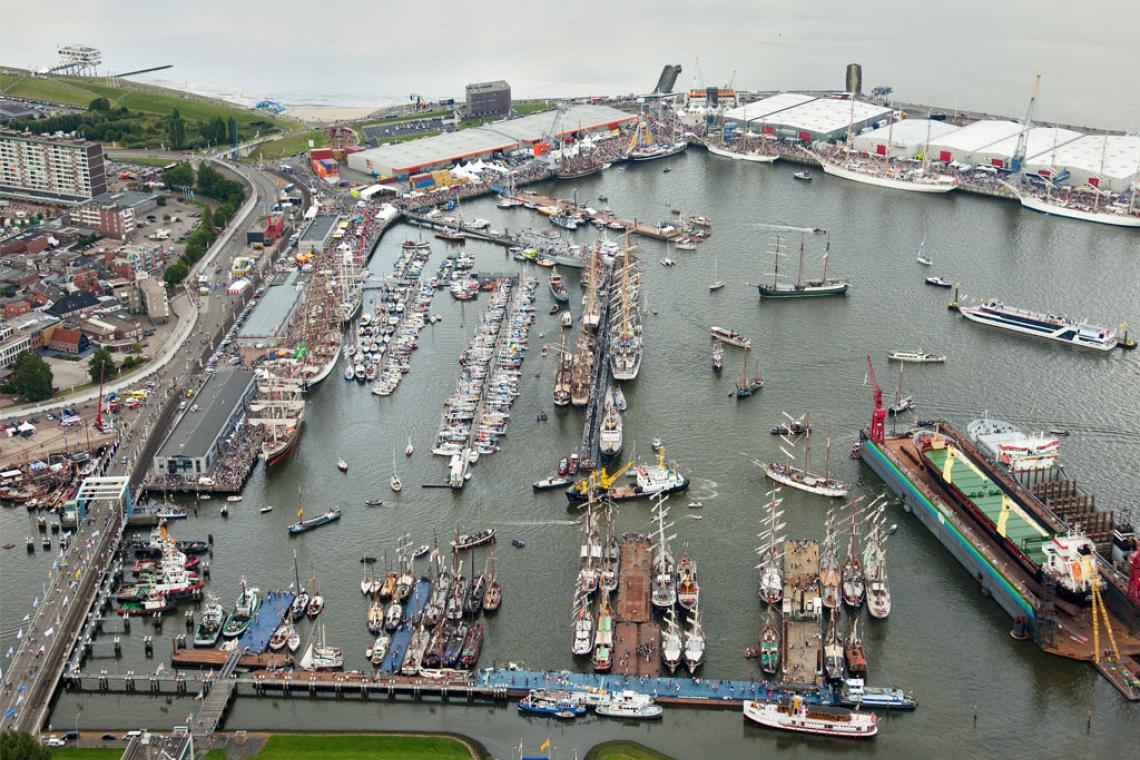 Zicht op de haven vanuit de lucht in 2016